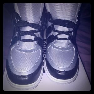 Bamboo shoes size 7 women